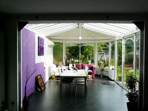 veranda sur terrasse en hauteur avec escalier
