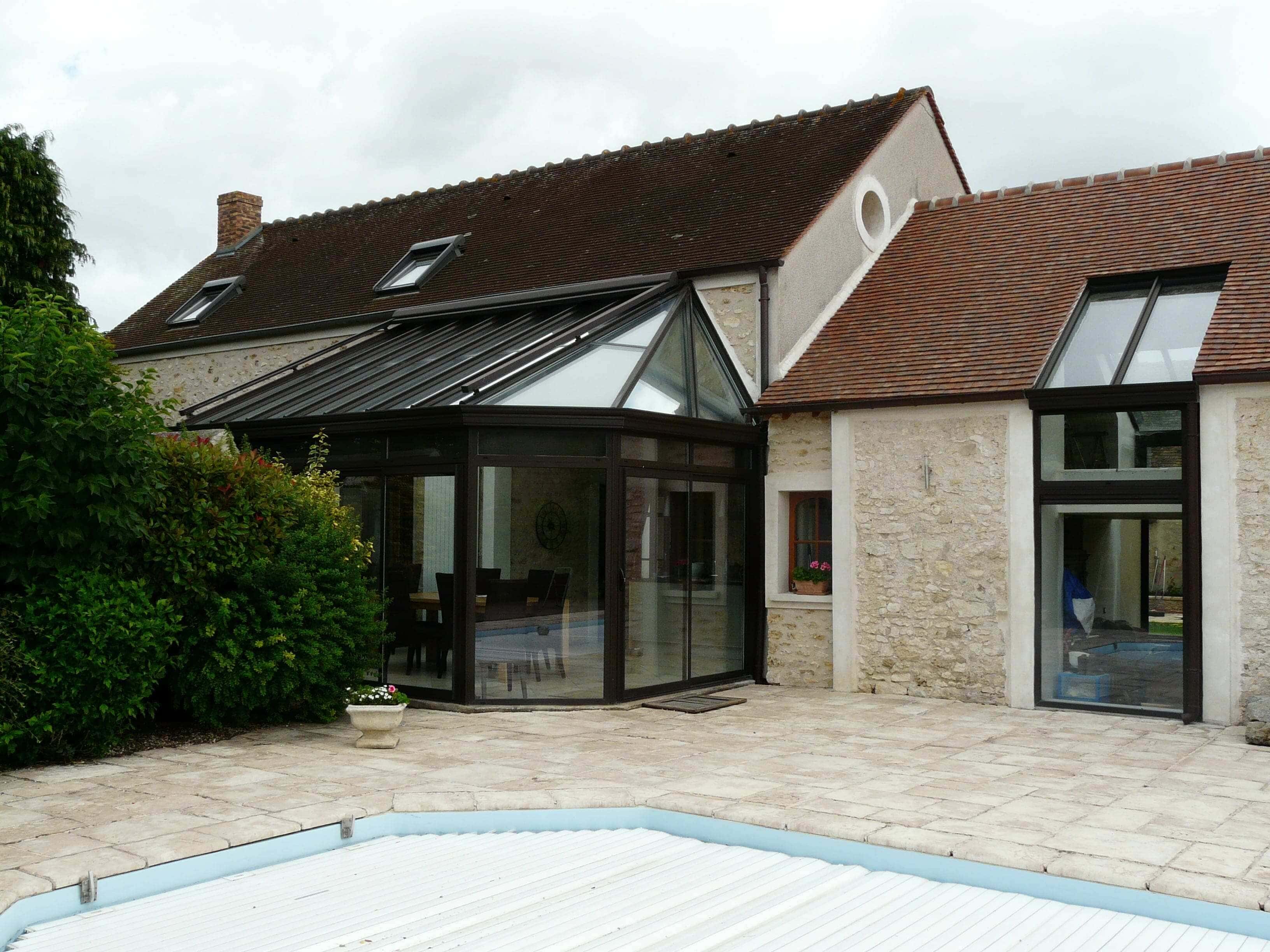 veranda dans le prolongement du salon